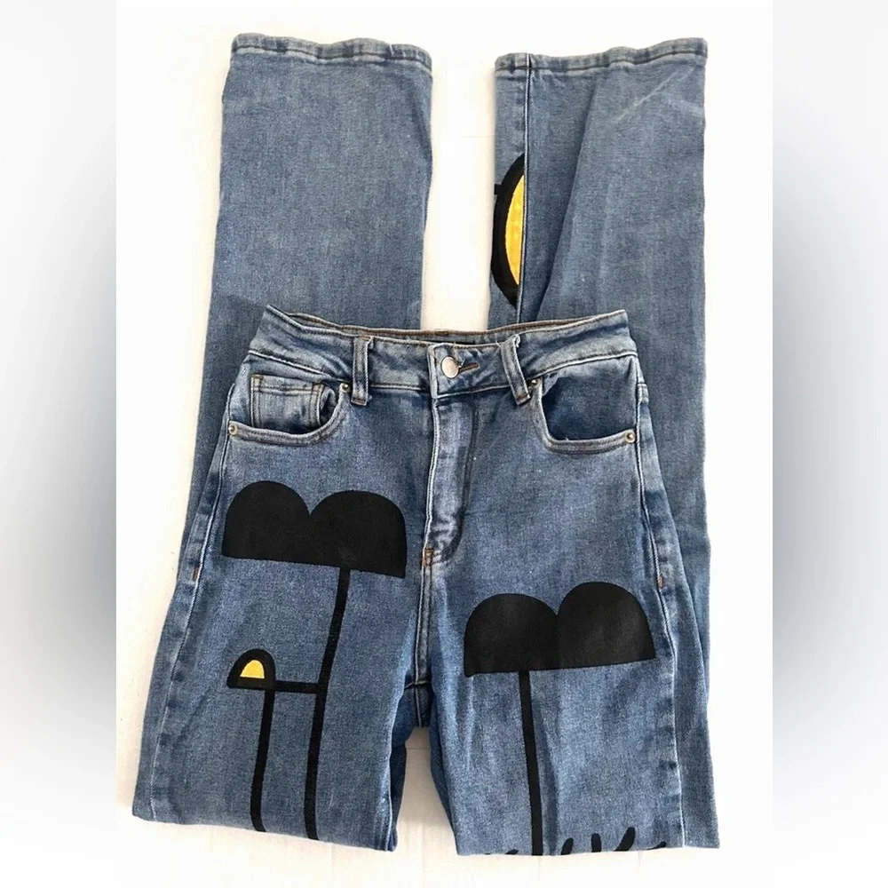 Akira | High Waist Eyes On Me Graphic Jeans Size 25 Blue Denim Straight Leg